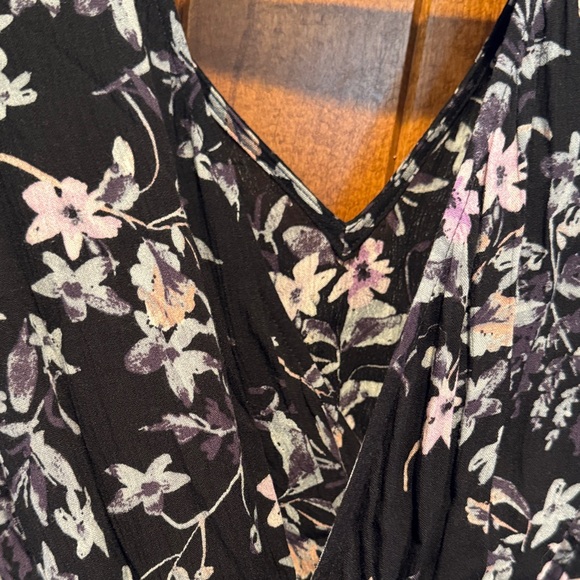 Express Black Floral Long Sleeve Blouse - Picture 7 of 8